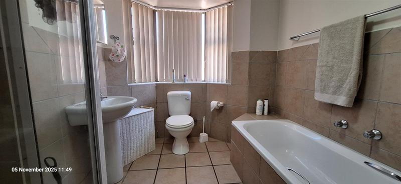 3 Bedroom Property for Sale in Hersham Western Cape